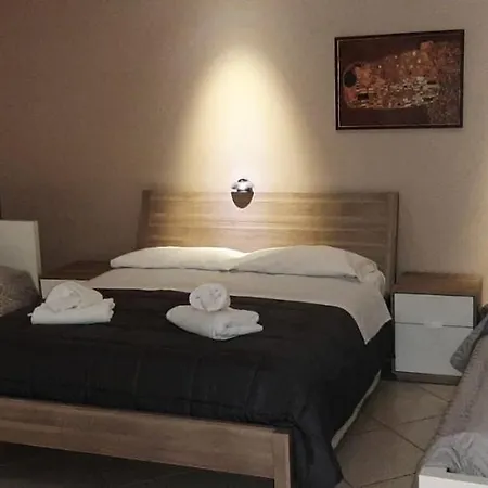 Bed & Breakfast Caffe *