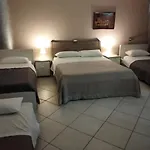 Caffe Bed & Breakfast Noci