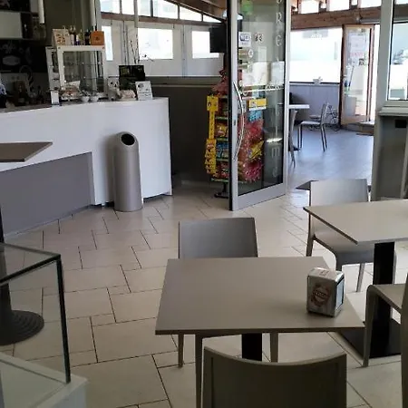 Caffe Bed & Breakfast