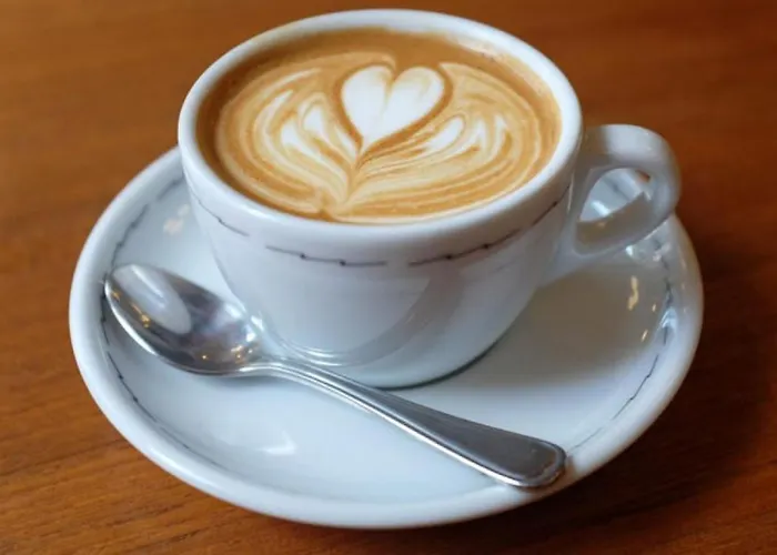 Caffe לינה וארוחת בוקר נוצ'י